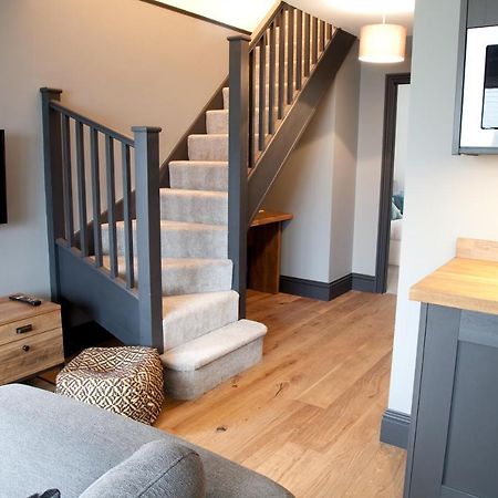 Little Elm - Luxury Home From Home, Free Parking, 30-40 Mins Walk From Bath City Centre Bagian luar foto