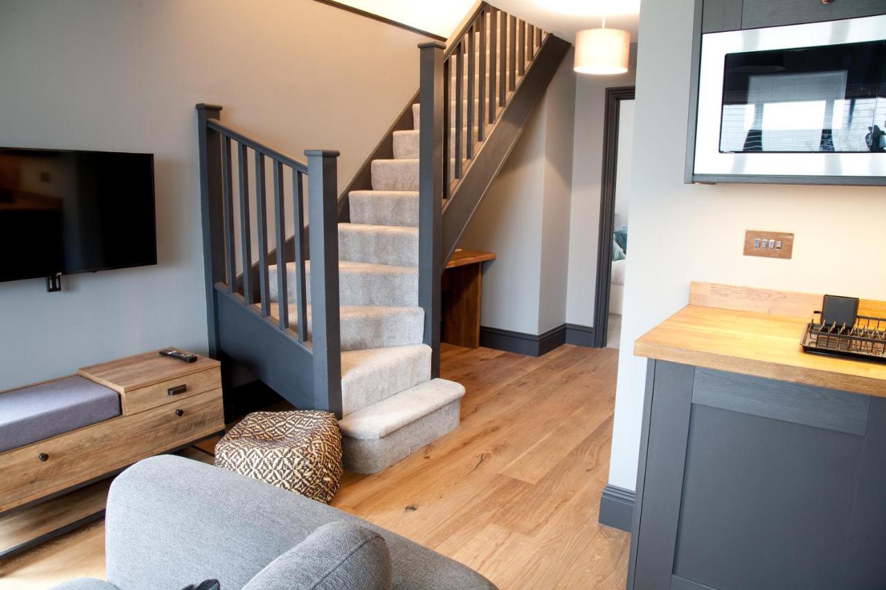 Little Elm - Luxury Home From Home, Free Parking, 30-40 Mins Walk From Bath City Centre Bagian luar foto